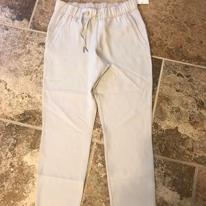 Lululemon On The Fly Woven